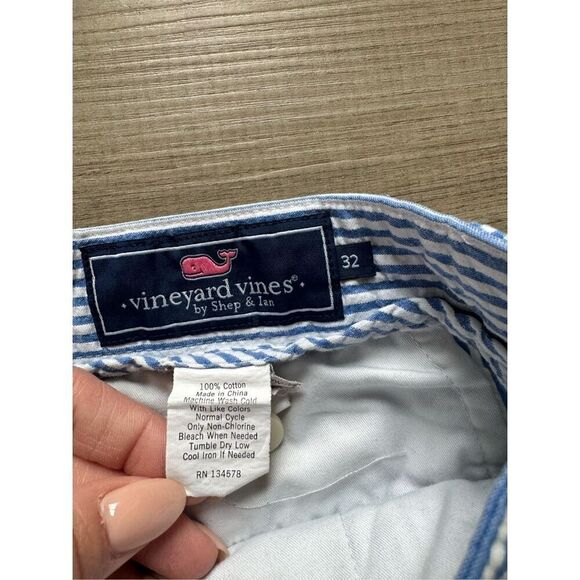 Vineyard Vines Club Short, Men’s Size 32 Blue / White Striped Seersucker Chino S - Picture 7 of 9